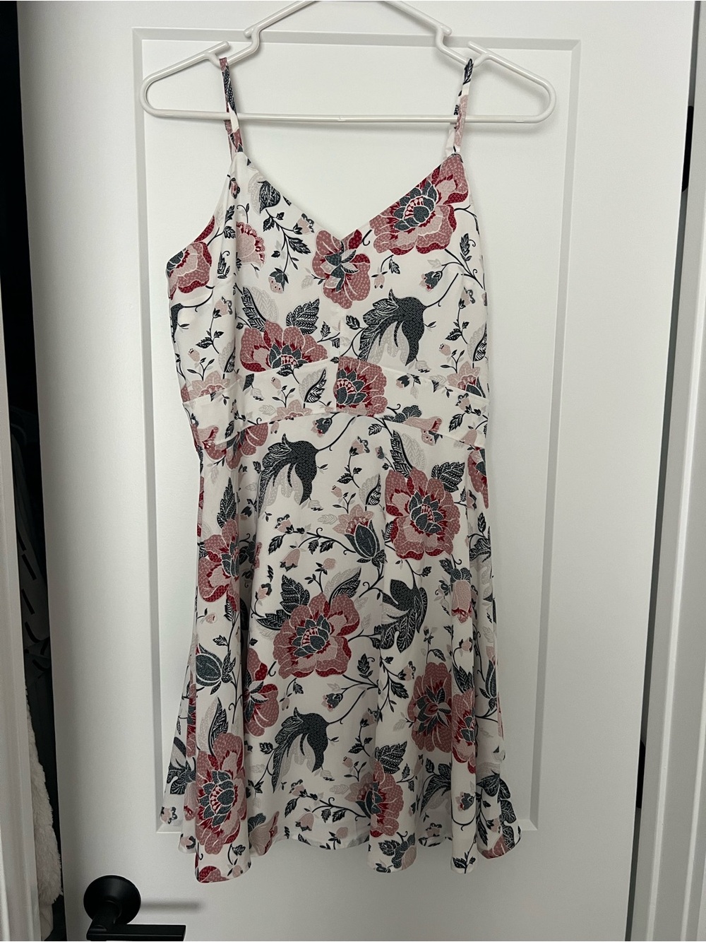 LOFT Floral V-Neck Dress in White with Red & Navy Blue Flowers